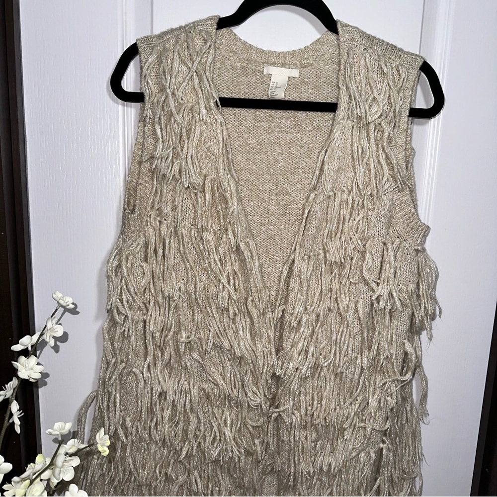 H&M Beige‎ Textured Knit Vest - Picture 4 of 6